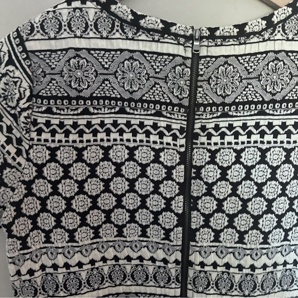 Loft Black & White Textured Geometric Western Aztec Shift Dress - Size Small - Picture 3 of 7